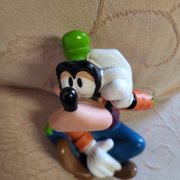 Vintage Disney Goofy Vinyl Plastic Figure Toy - Picture 5 of 5